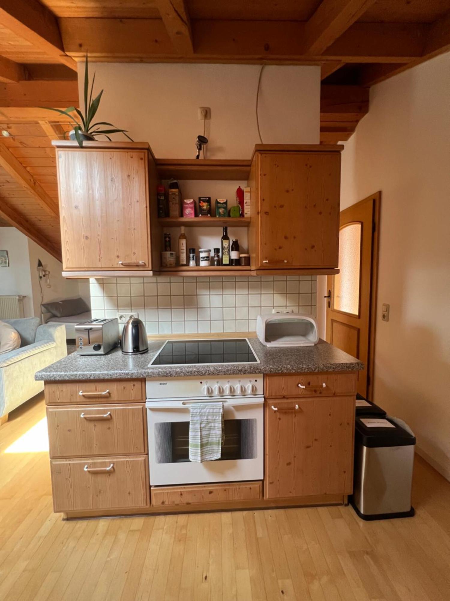 Gemuetliche Dachgeschosswohnung Mit Balkon ไอน์ริง ภายนอก รูปภาพ